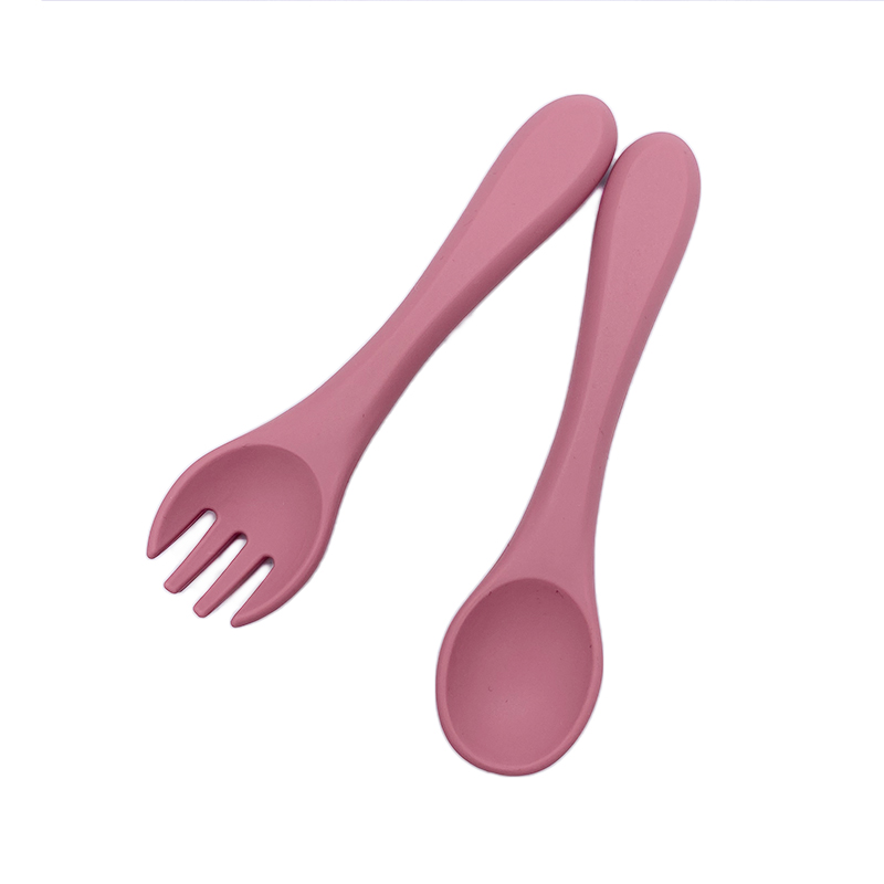 Tôi có thể luộc thìa con silicone?không
